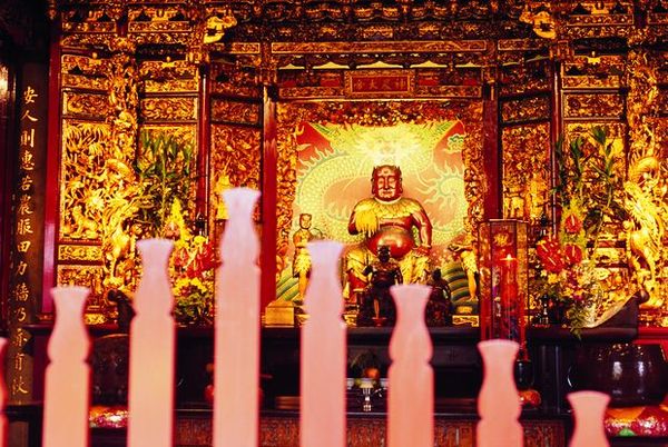 美将中国列入宗教自由黑名单 外交部:管好自己